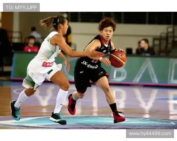 苗立杰出席女篮亚洲杯奖杯亮相仪式 与日本女篮名宿共同当选赛会大使